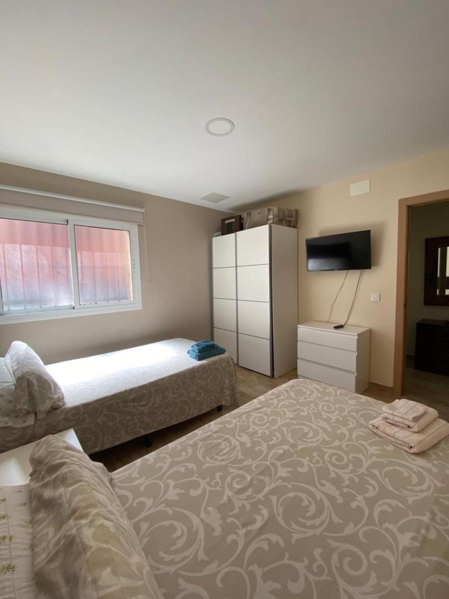 Apartamentos Albeniz Algeciras Zewnętrze zdjęcie